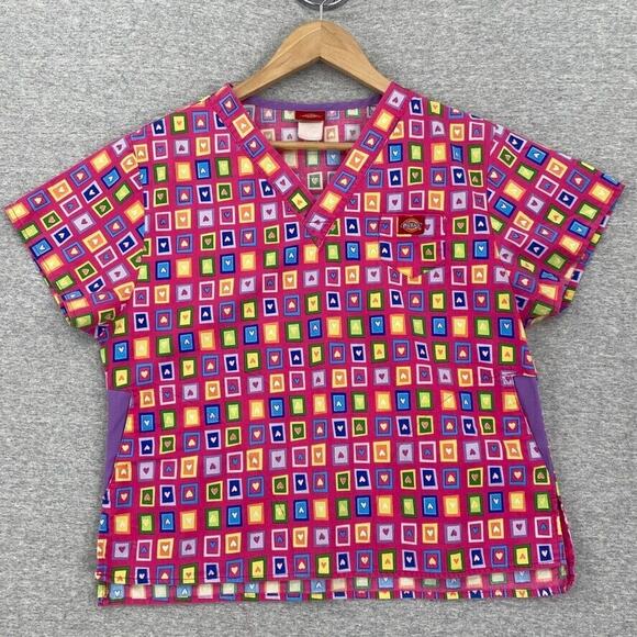 Dickies Scrub Top Womens Large Pink Box Hearts Logo Pocket V Neck Tunic - Picture 1 of 13